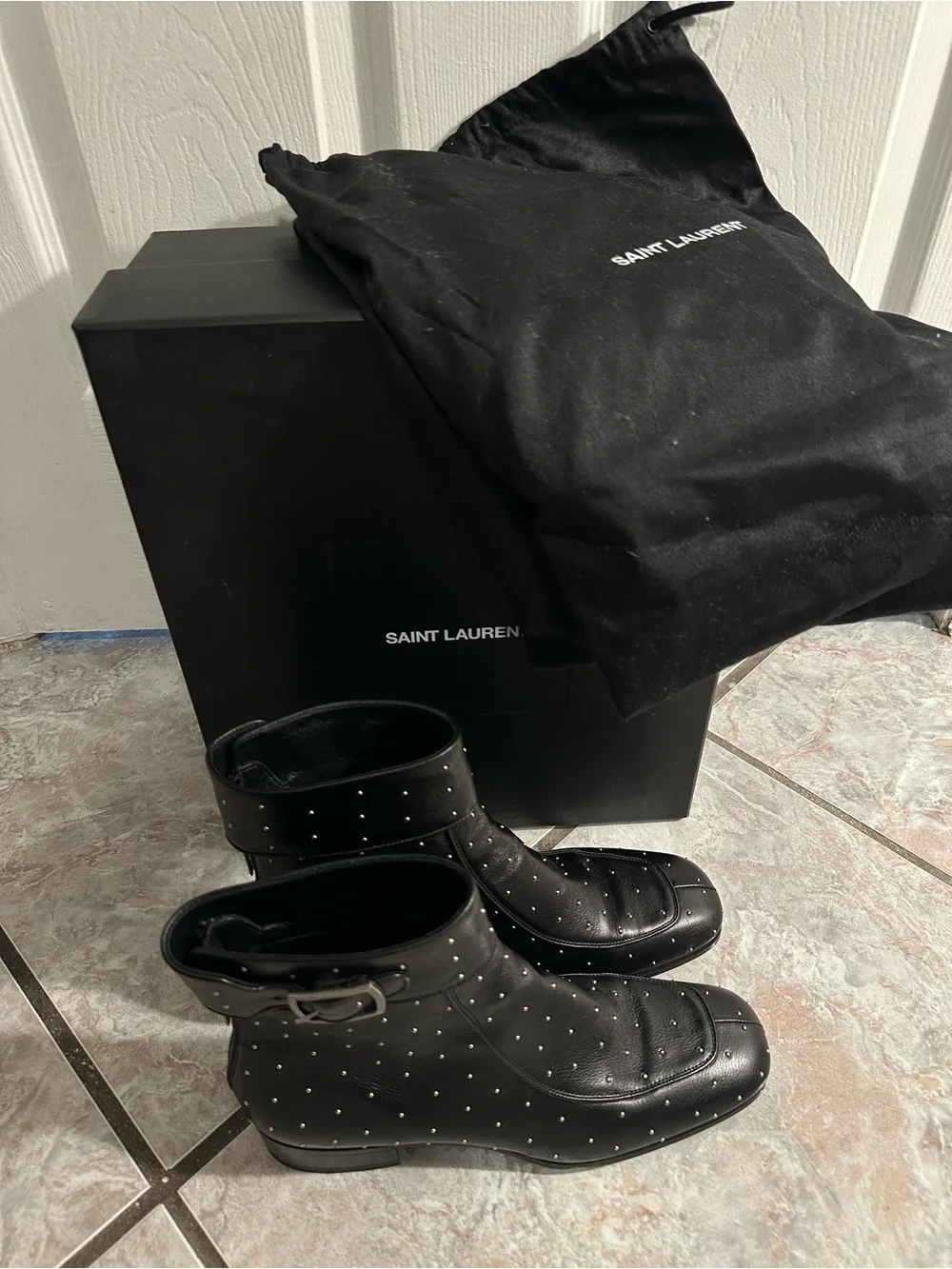 Saint Laurent Paris Studded Leather Ankle Boots Men’s EU 41 / US 8